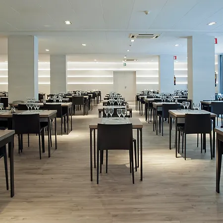 ホテル Bernat Ii 4*sup 4*