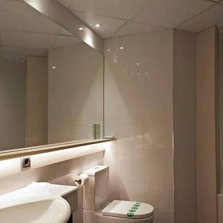 Bernat Ii 4*sup Hotell