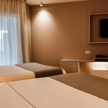 ベルナット Ii 4* カレーリャ