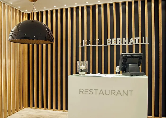 فندق Bernat Ii 4*sup 4*