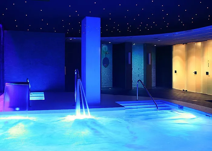 מלון Bernat Ii 4*sup 4*