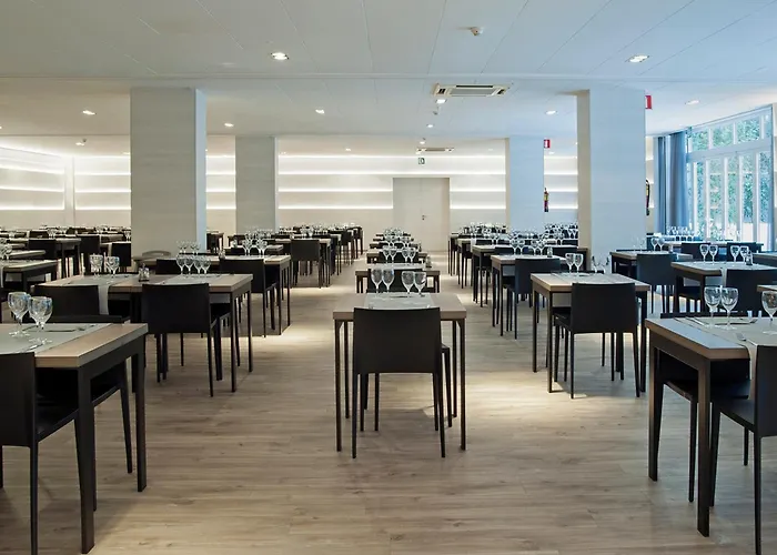 فندق Bernat Ii 4*sup 4*