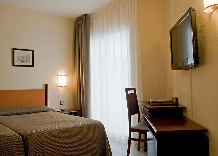 فندق Bernat Ii 4*sup 4*