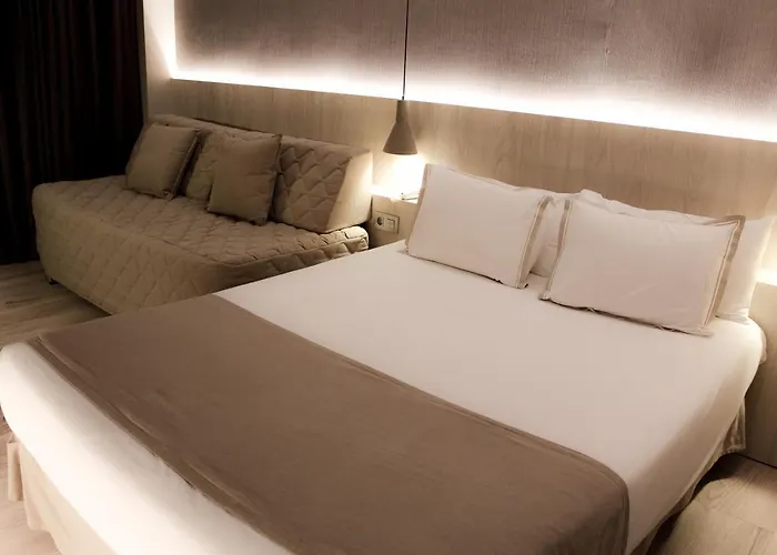 Bernat Ii 4*sup فندق