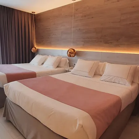 ホテル Bernat Ii 4*sup 4*