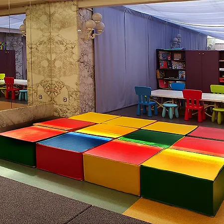 Bernat Ii 4*sup ホテル