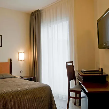 ホテル Bernat Ii 4*sup 4*